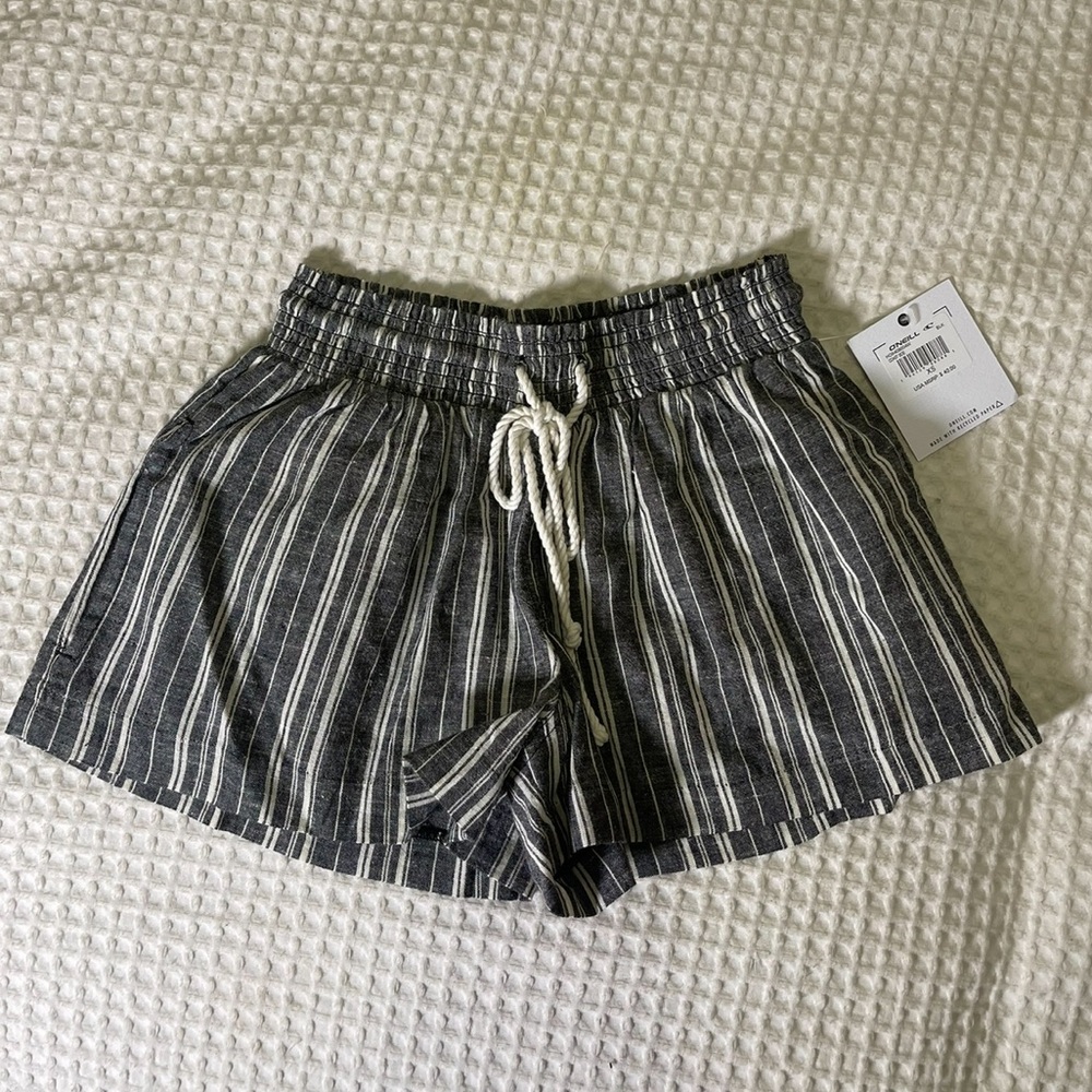 O’Neill Wave Shorts | Black & White Stripe | NWT | Soft Lightweight Fit